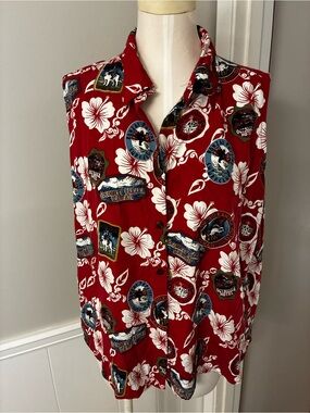 Vintage Big Dogs Red Hawaiian Sleeveless Button Down Shirt with Collar